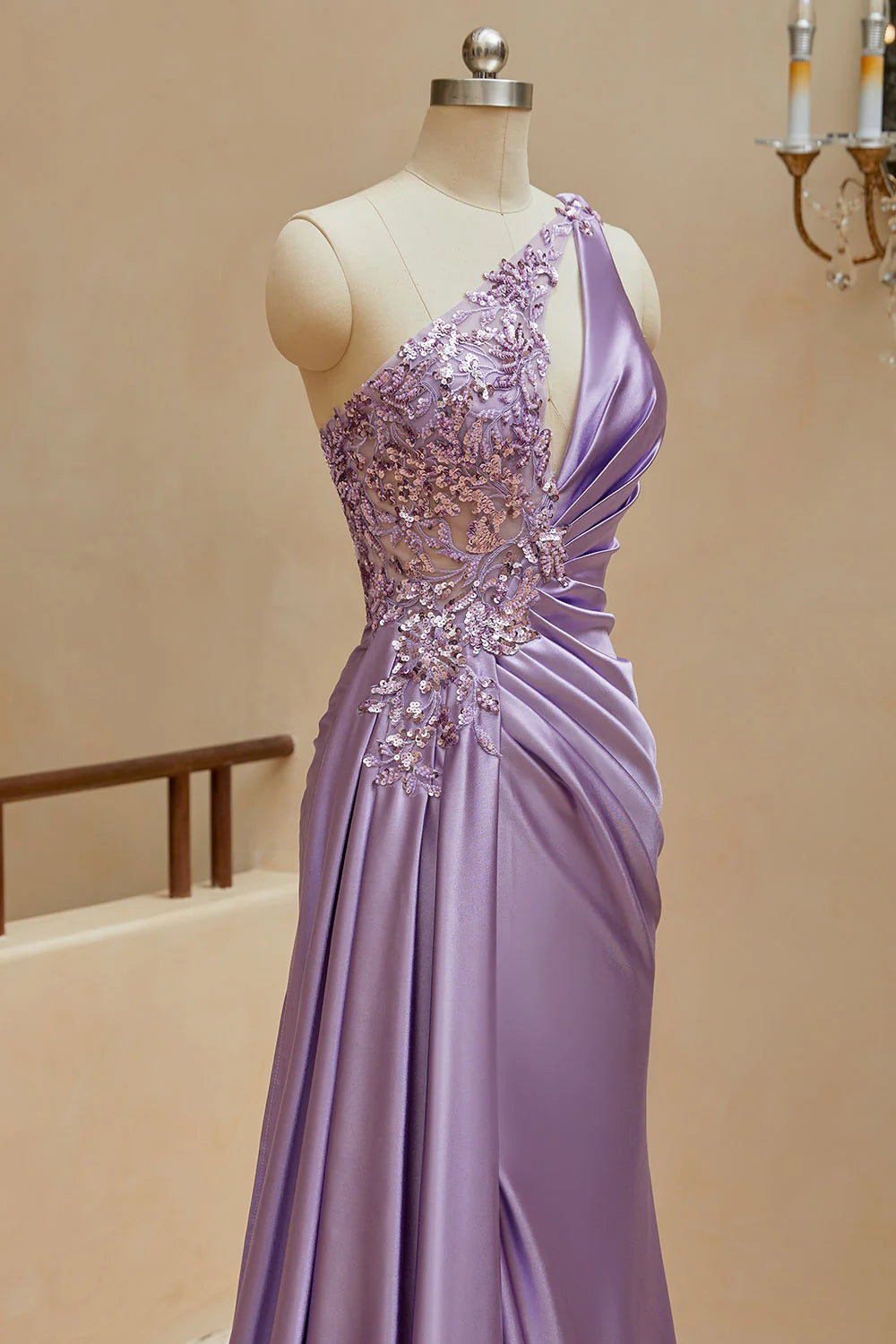 Sexy Mermaid Satin One Shoulder Beaded Ball Dress Sweeps Over the hem