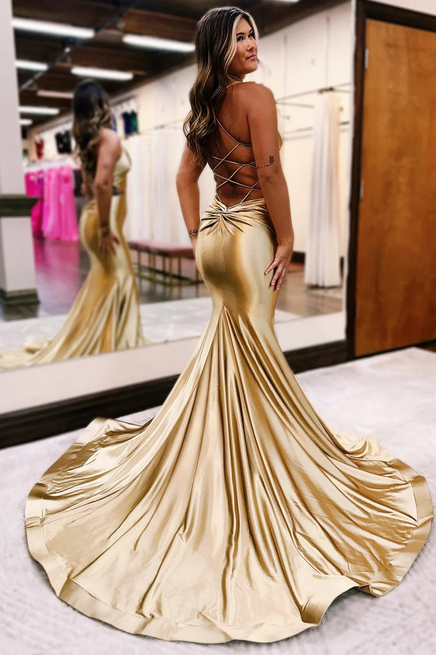 V-Neck Lace-Up Trumpet Long Formal Dress