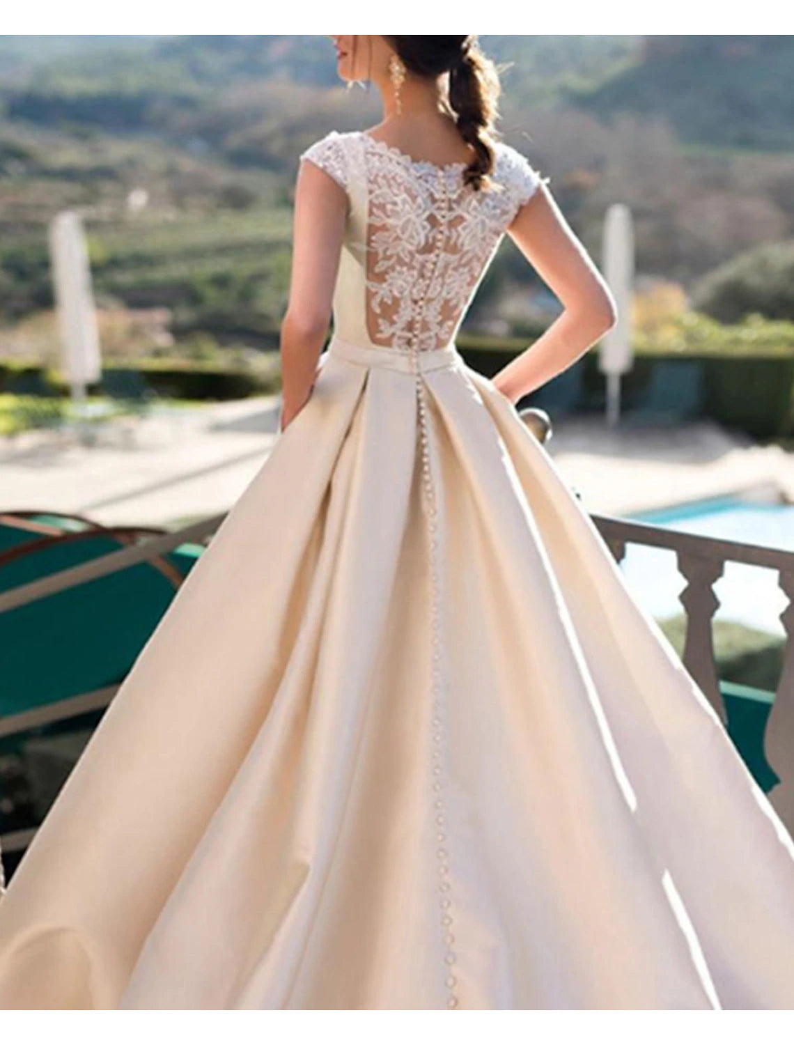 A-Line Scoop Neck Sleeveless Court Train Satin Bridal Gowns With Pearls Appliques