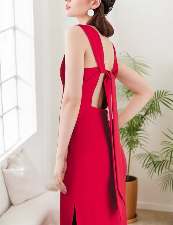 Modern bateau neckline hallowed back Stretchable satin prom dress