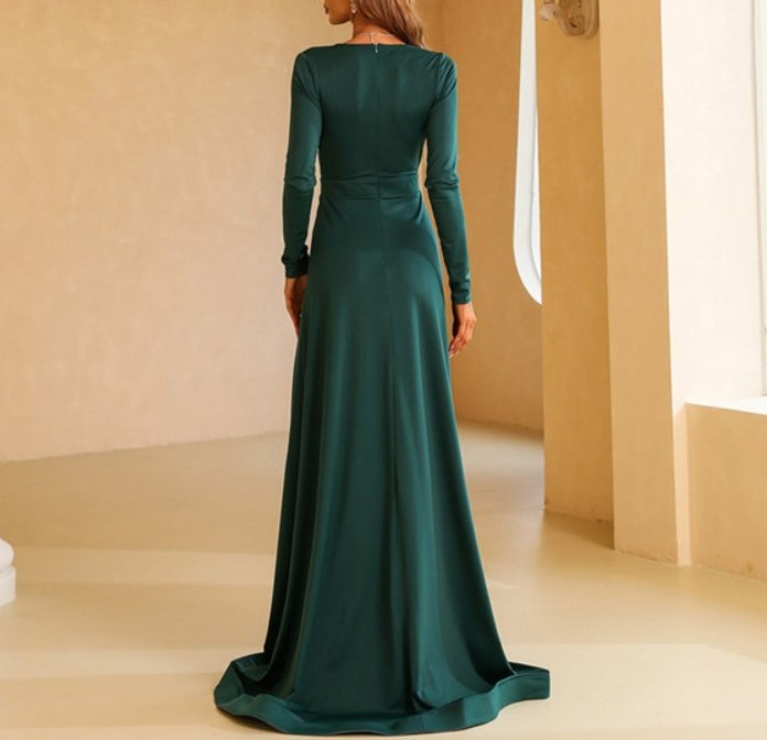 Emerald Green Deep V Neck Split Front Evening Dresses With Long Sleeves