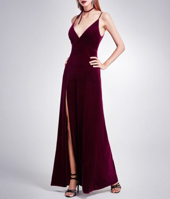 Burgundy Spaghetti Strap V Neck Evening Dress With Slits And Open Back