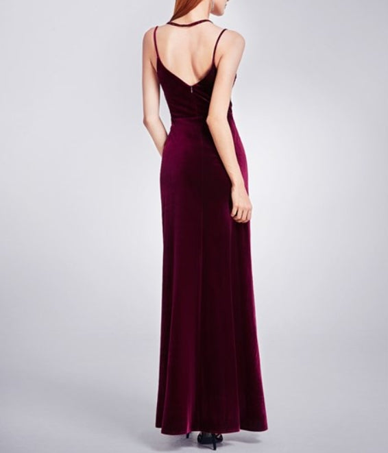 Burgundy Spaghetti Strap V Neck Evening Dress With Slits And Open Back