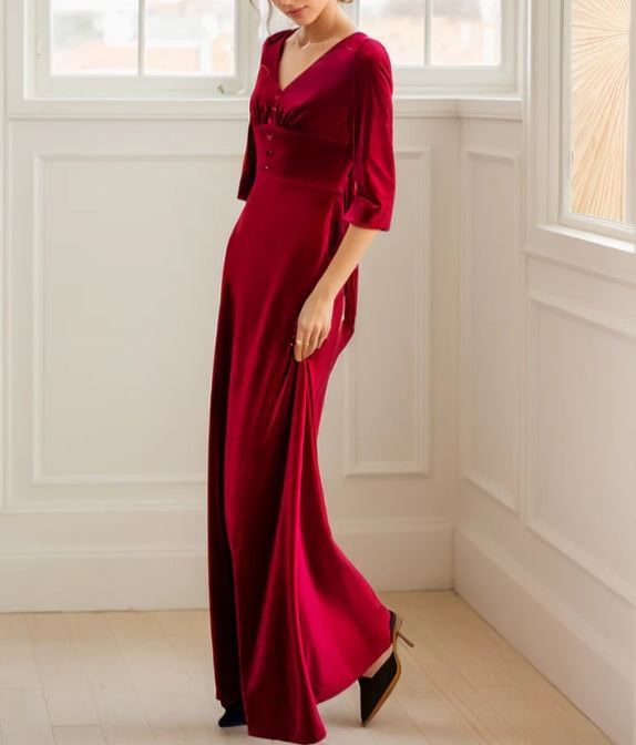 Elegant Long V-Neck A-Line Velvet Dress with Heart Shape Bow-Tied Back