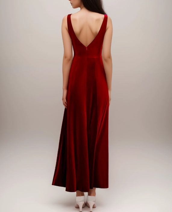 Elegant V-Neck Low Back Sleeveless Hepburn Style Long Velvet Dress