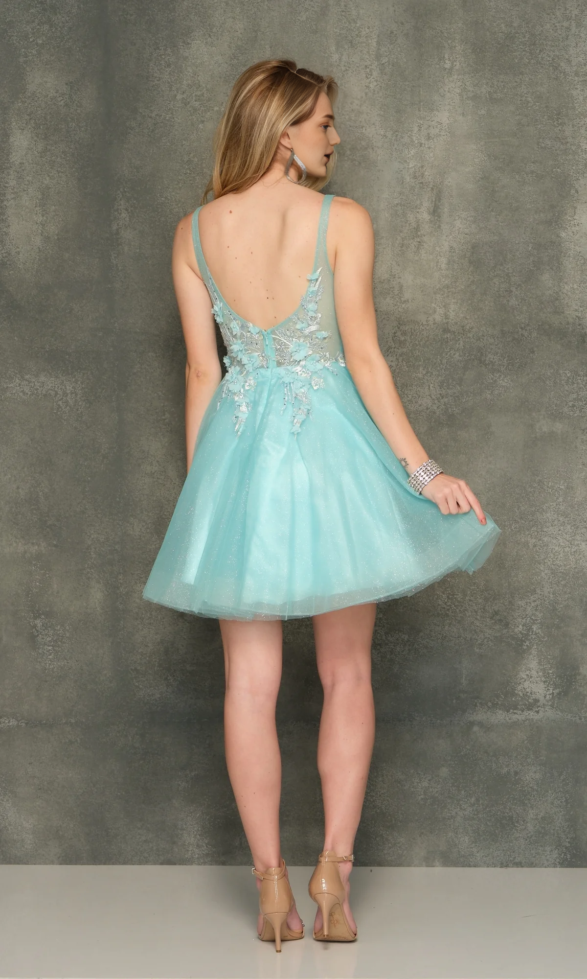 OKBBN adopts a see through tight corset and deep V-neck design for floral Homecoming Dresses