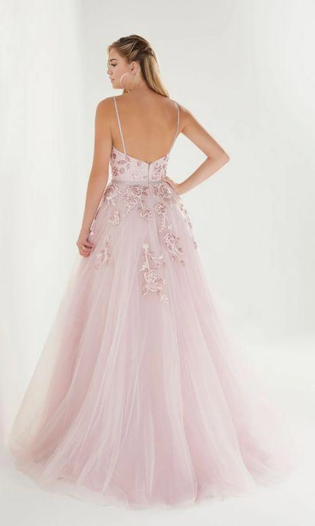 OKBBN Low V-neck Lace Embroidered Ball Dress