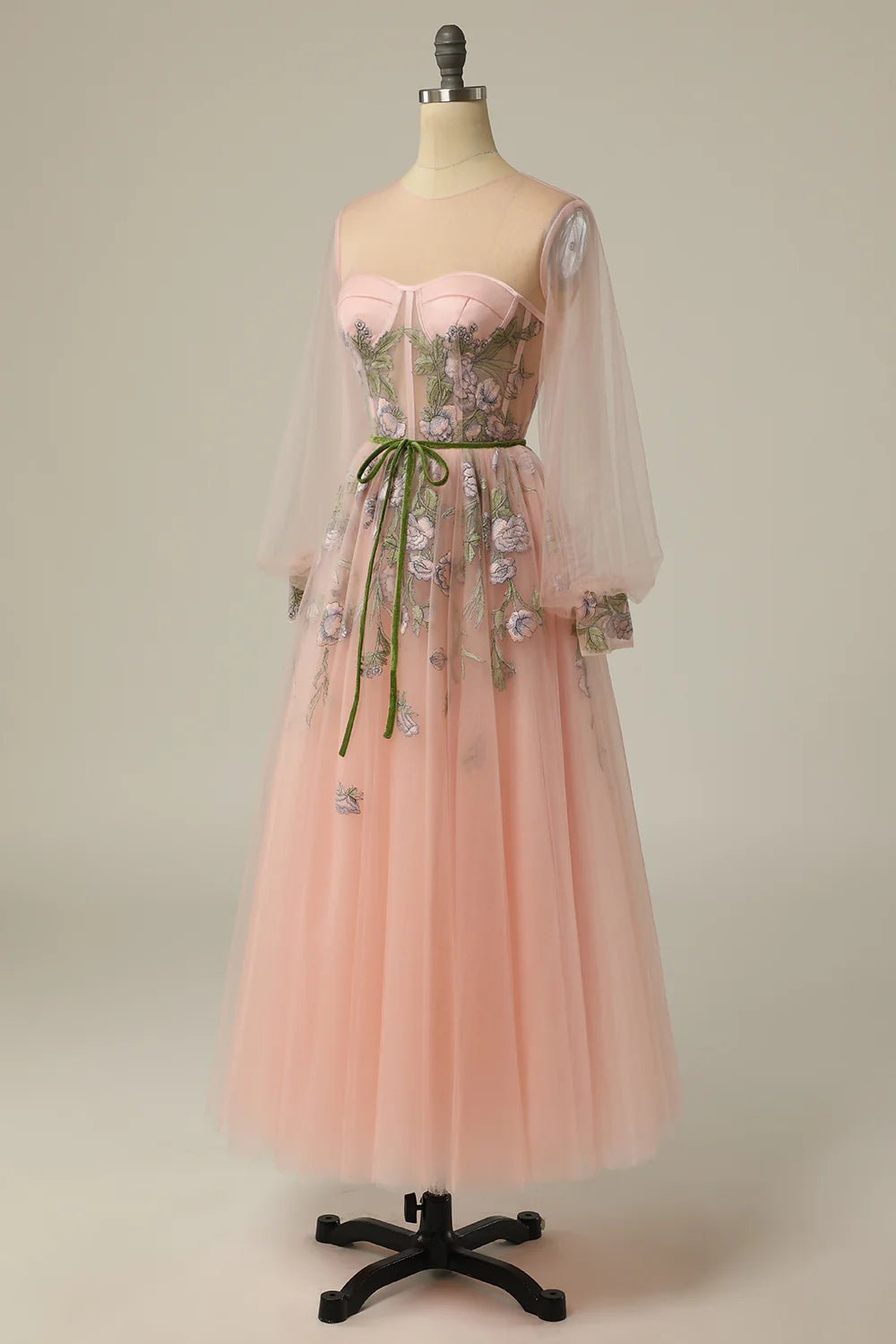 A jewelry light nude long ball dress with embroidered lines