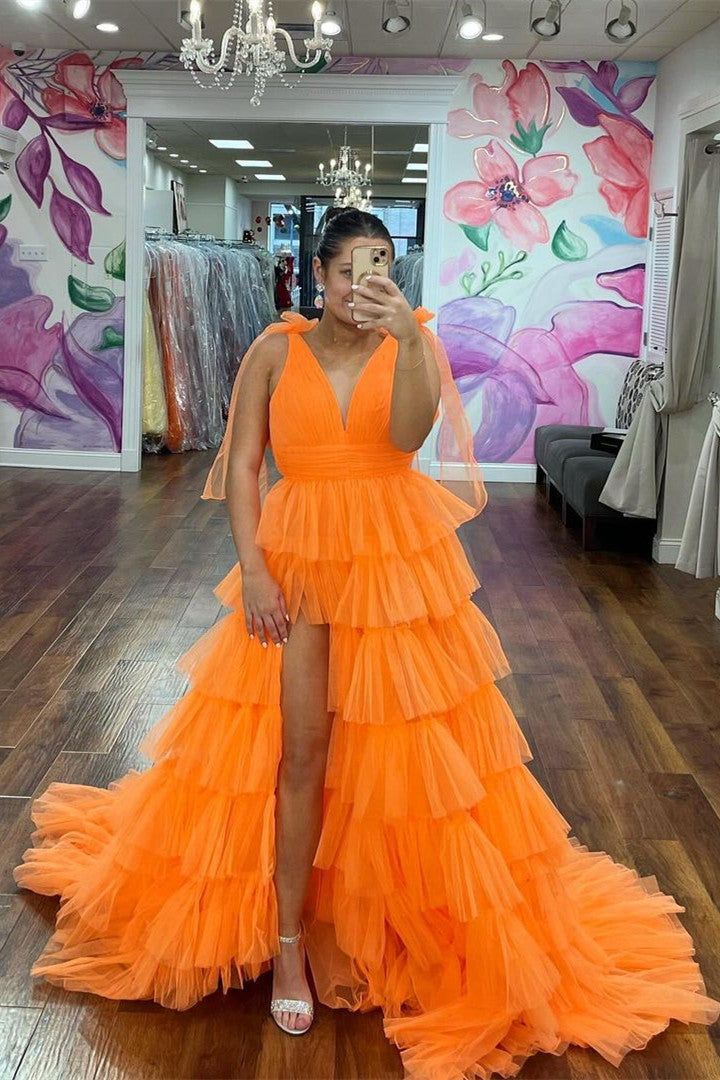 A-line layered thin gauze V-neck with a split floor and ruffled edge for a ball dress