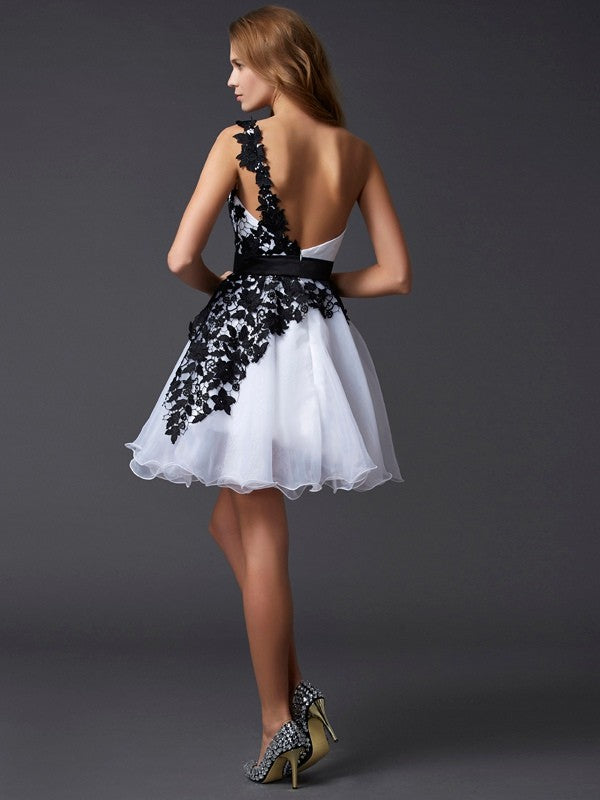 A-line Noble Princess One Shoulder Sleeveless Lace Short Eugenia Party Wedding Dress