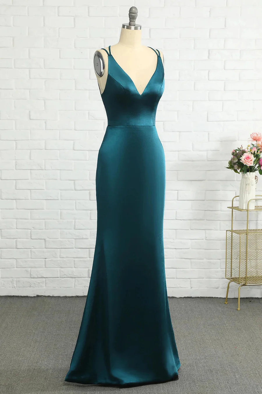 V-Neck Lace-Up Mermaid Bridesmaid Dress