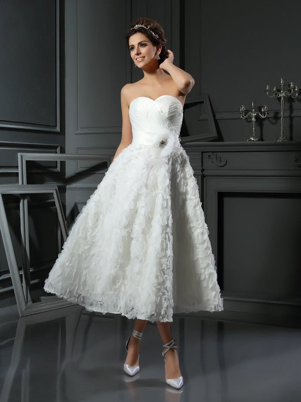 A-line Princess Heart Bow Sleeveless Elegant Short Lace Wedding Dress