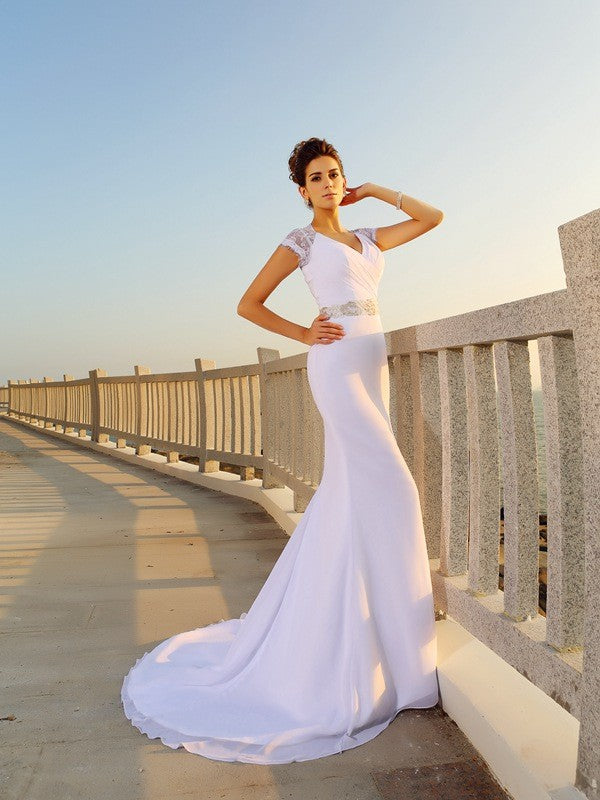 Cylindrical V-neck beaded sleeveless long chiffon beach wedding dress