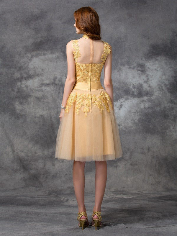 A-line Elegant Princess Style Applique Sleeveless Short Lace Cocktail Dress