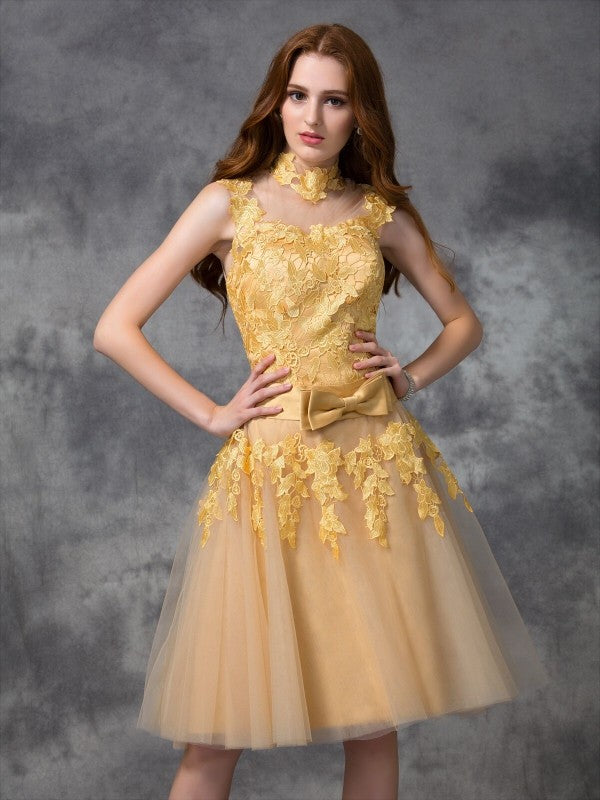 A-line Elegant Princess Style Applique Sleeveless Short Lace Cocktail Dress
