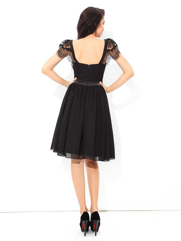 A-line Elegant Princess Shoulder Fold Sleeveless Short Chiffon Cocktail Dress
