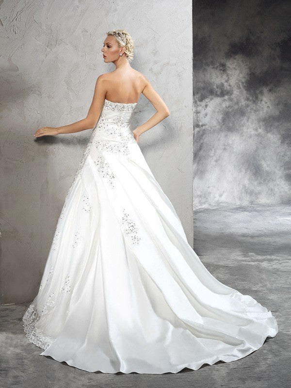 Sexy strapless beaded sleeveless long satin wedding dress