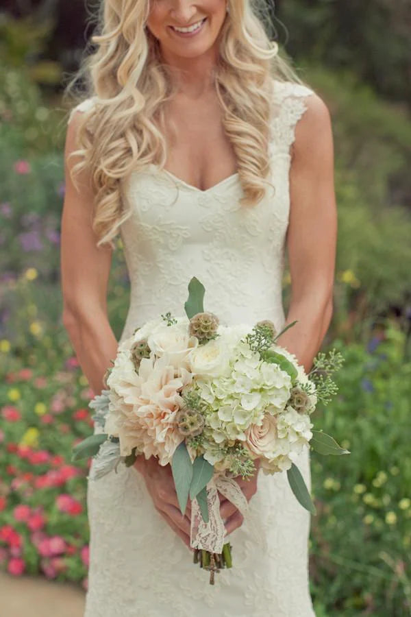 Ivory Lace Sweetheart Boho Wedding Dresses With