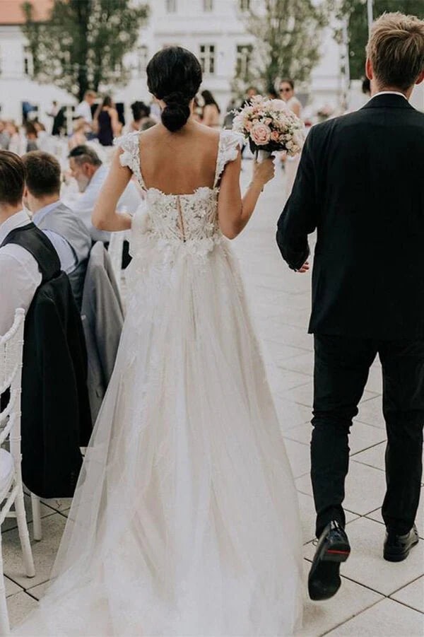 A-line Sweetheart Short sleeved Elegant Tulle Embroidered Wedding Dress