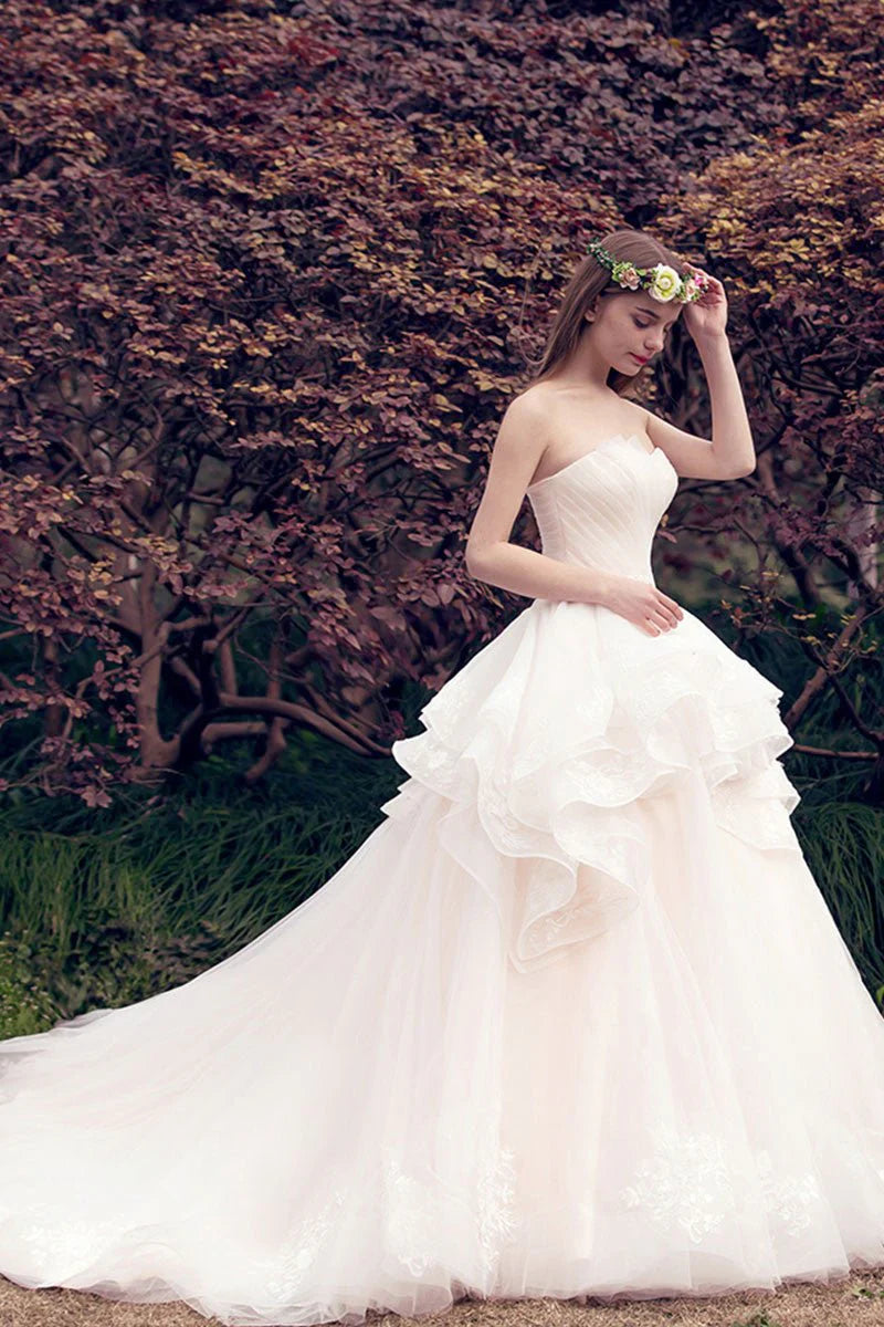 A beautiful A-line sweet sheer wedding dress with stickers