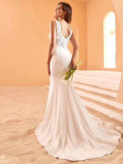 Embroidered sexy backless mermaid sleeveless deep V-neck wedding dress