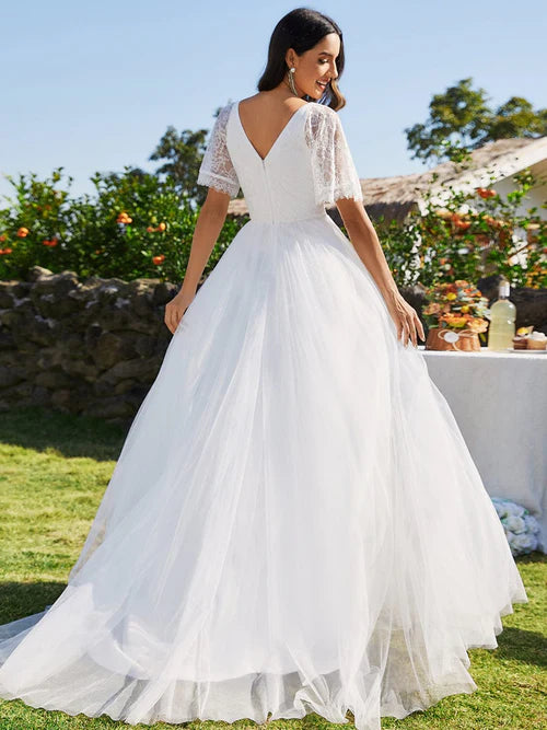 Elegant and sexy V-neck sheer wedding dress with lace short sleeves