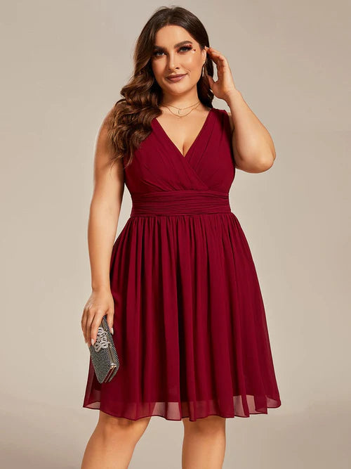 Plus size elegant chiffon sleeveless V-neck short bridesmaid dress