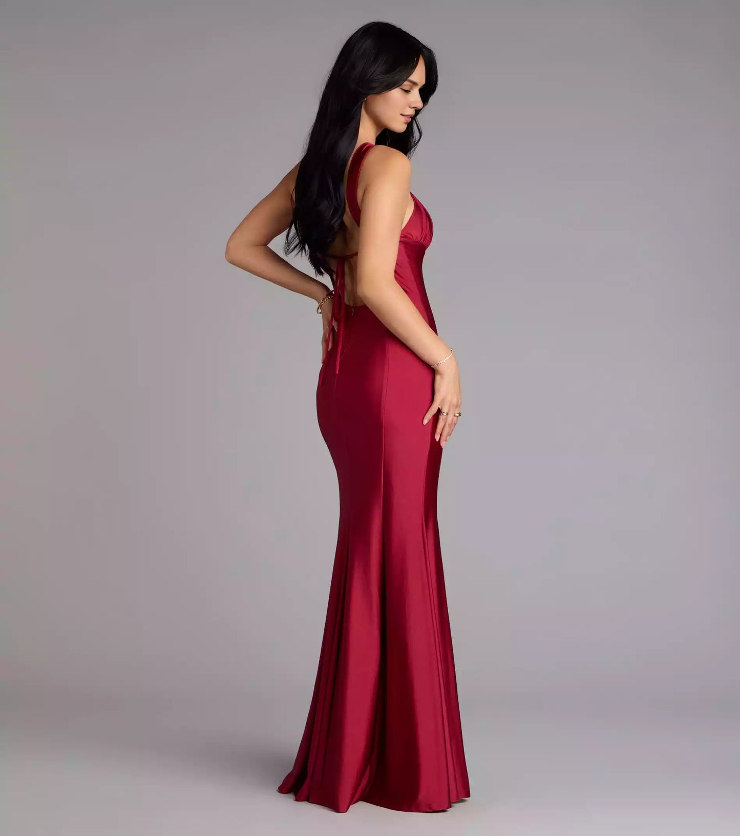Elegant backless camisole collar, back tie hem, zipper, mermaid and floor Prom Dresses