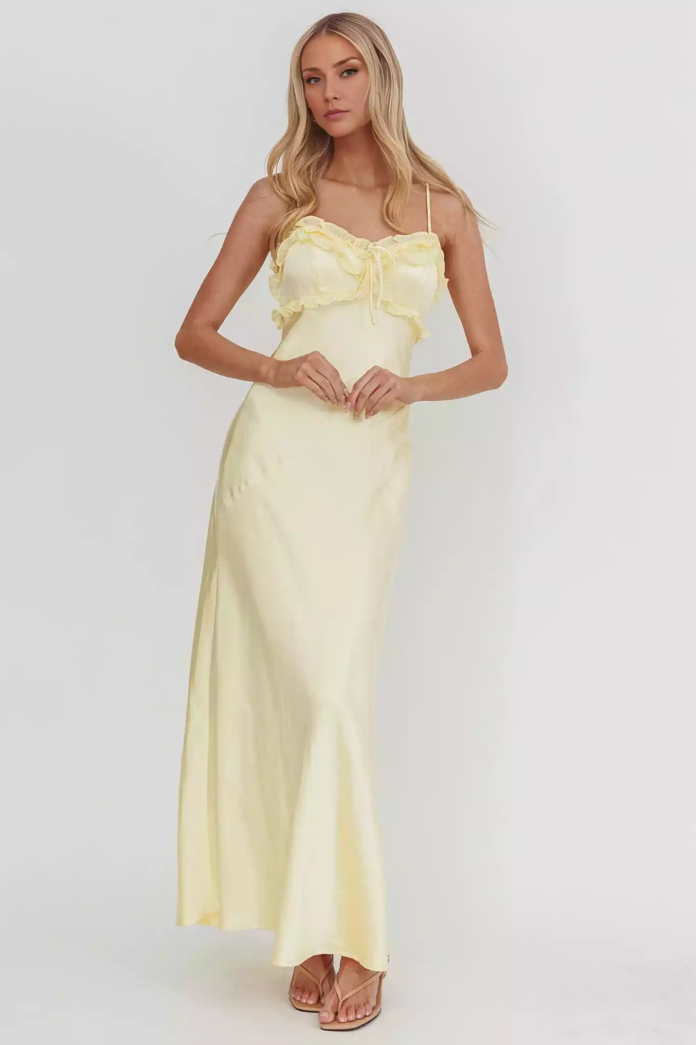 Elegant ruffle edge lining, chest strap, ruffle details, zipper on the side, Bridesmaid Dresses