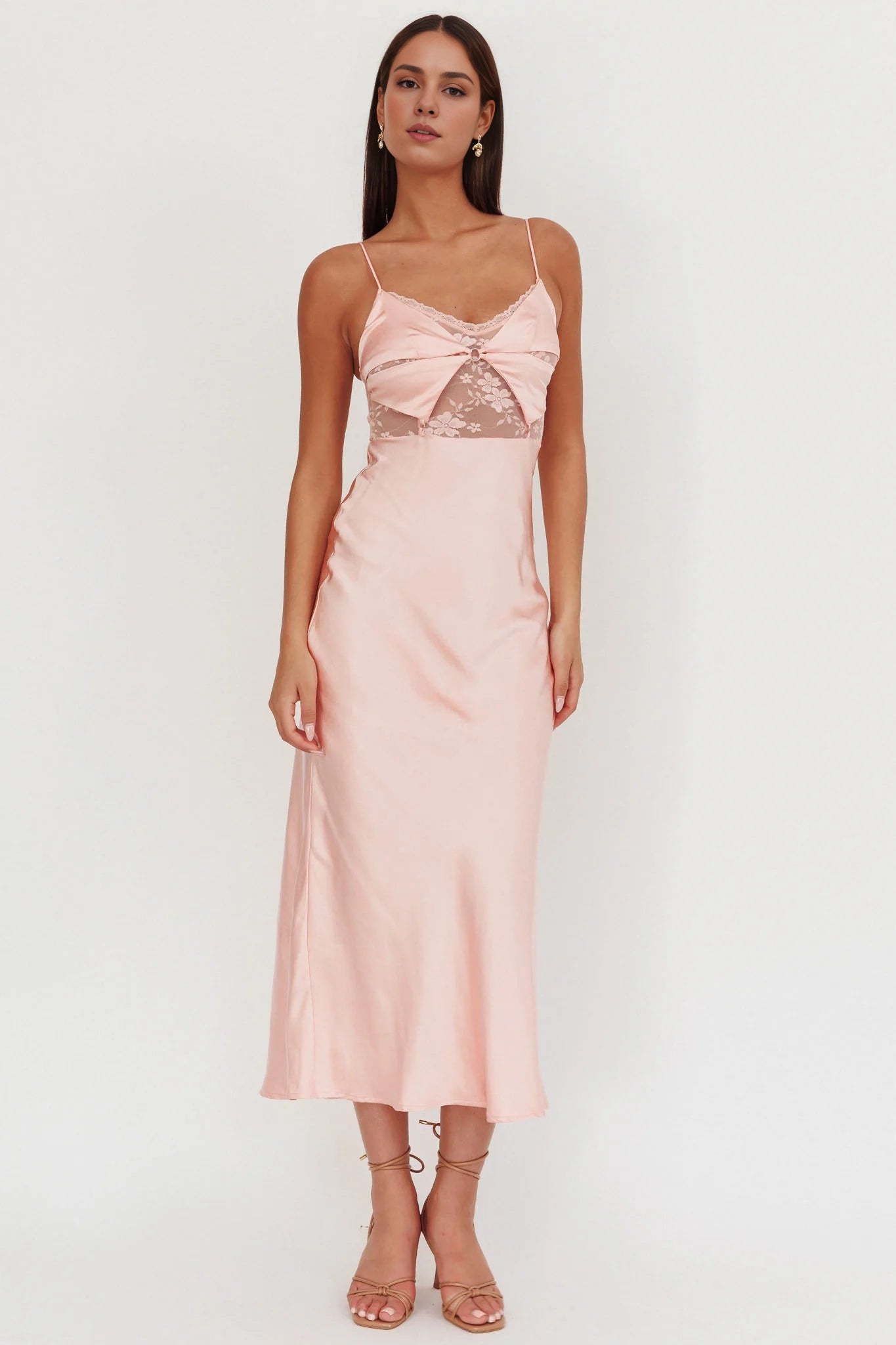 Enchanting lace corset with adjustable shoulder straps and lining for bridesmaid dresses