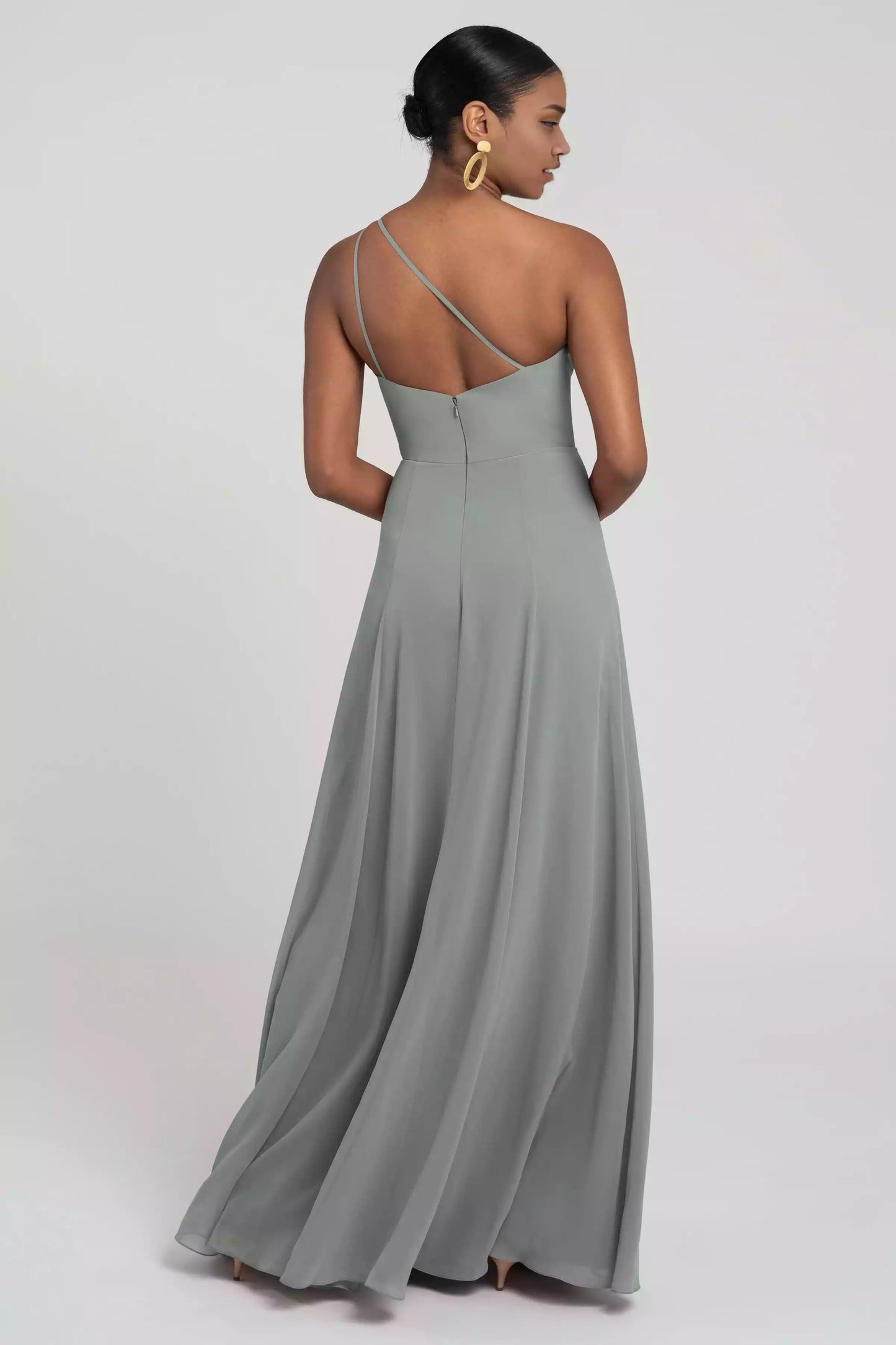 Exquisite single shoulder chiffon skirt with slim fit at the hips, asymmetrical shoulder straps, flared skirt silhouette, Bridesmaid Dresses