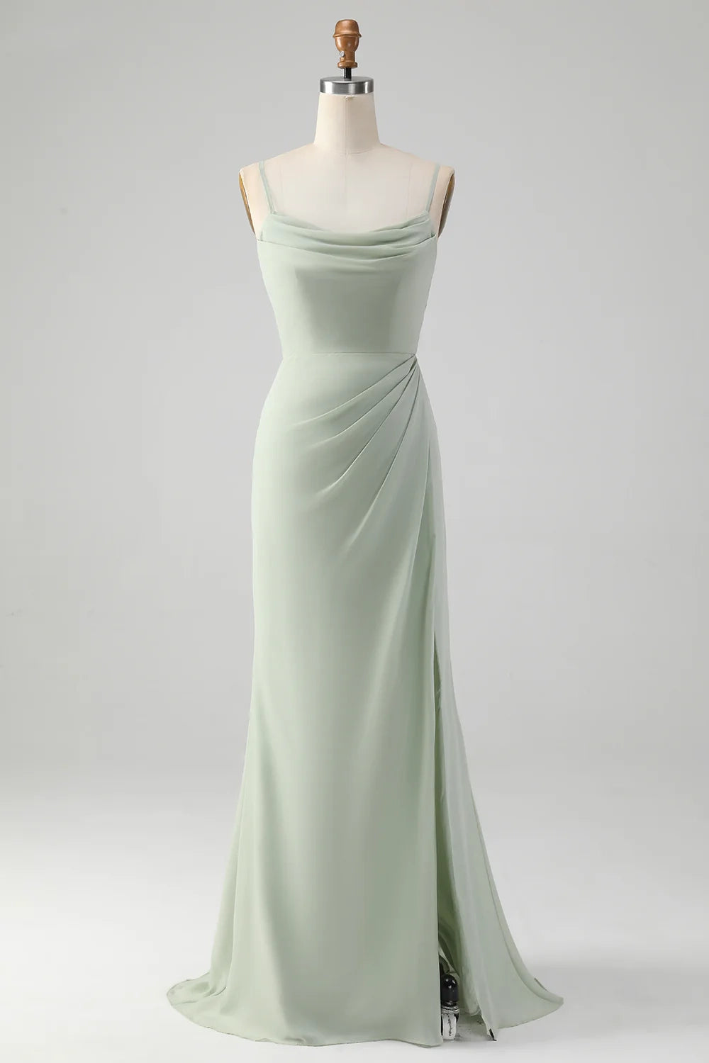 Fashionable and minimalist slim fitting slim shoulder strap and ground chiffon bridesmaid dress