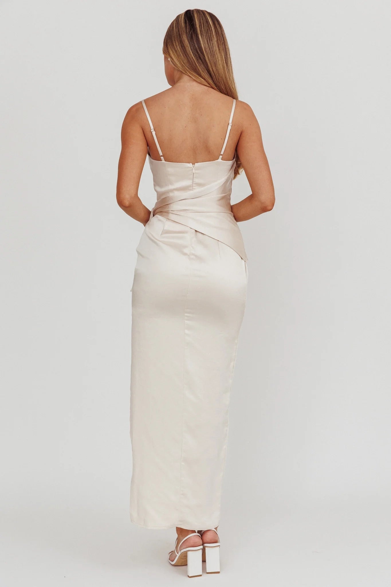 Fashionable satin long thin shoulder strap V-neck side leg slit bridesmaid dress