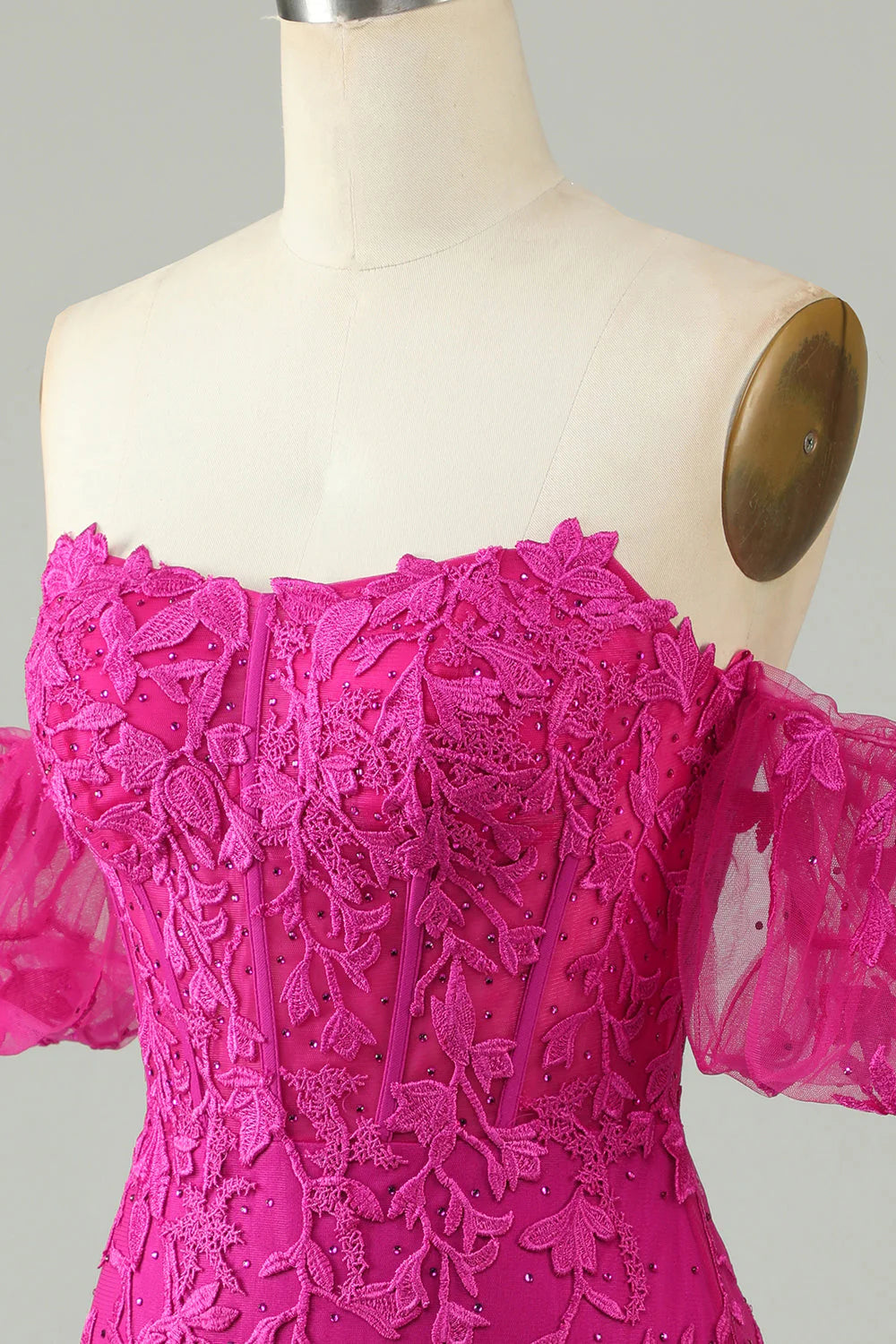 Sheath Off the Shoulder Short Homecoming Dress With Appliques