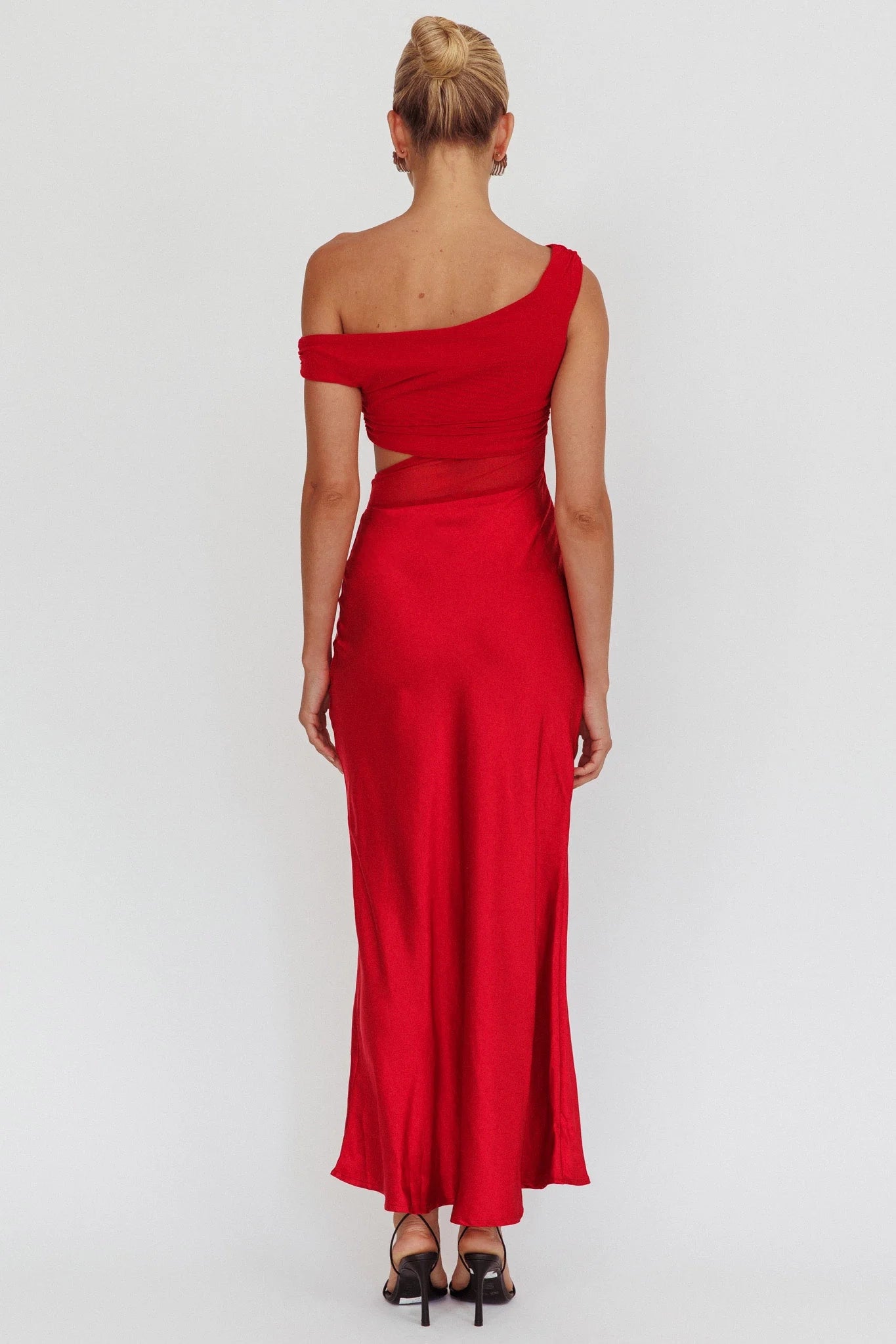 Gorgeous satin asymmetrical neckline oblique cut satin hollow tight corset bridesmaid dress