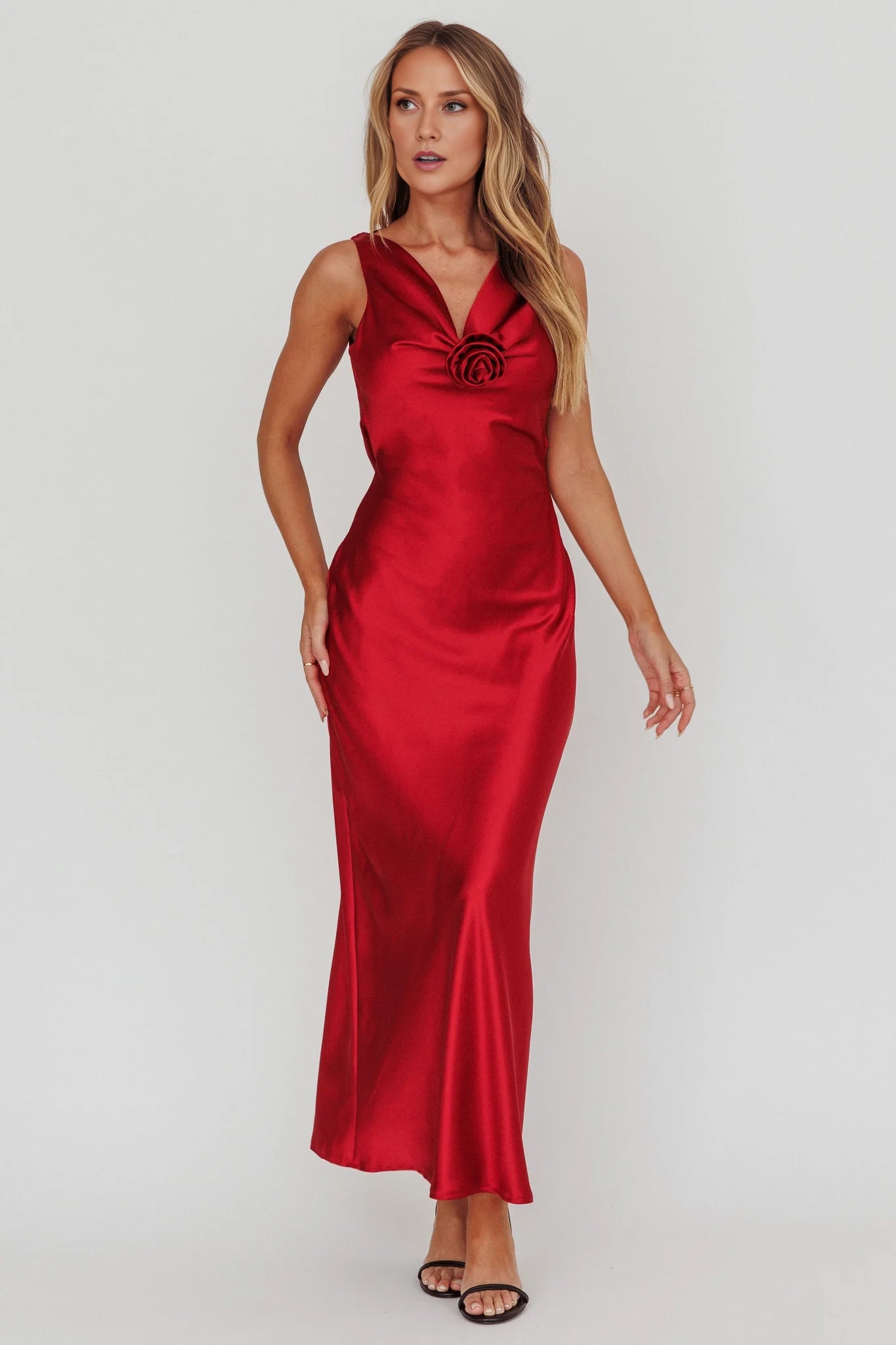 Gorgeous satin detachable rose knot satin extra long bridesmaid dress