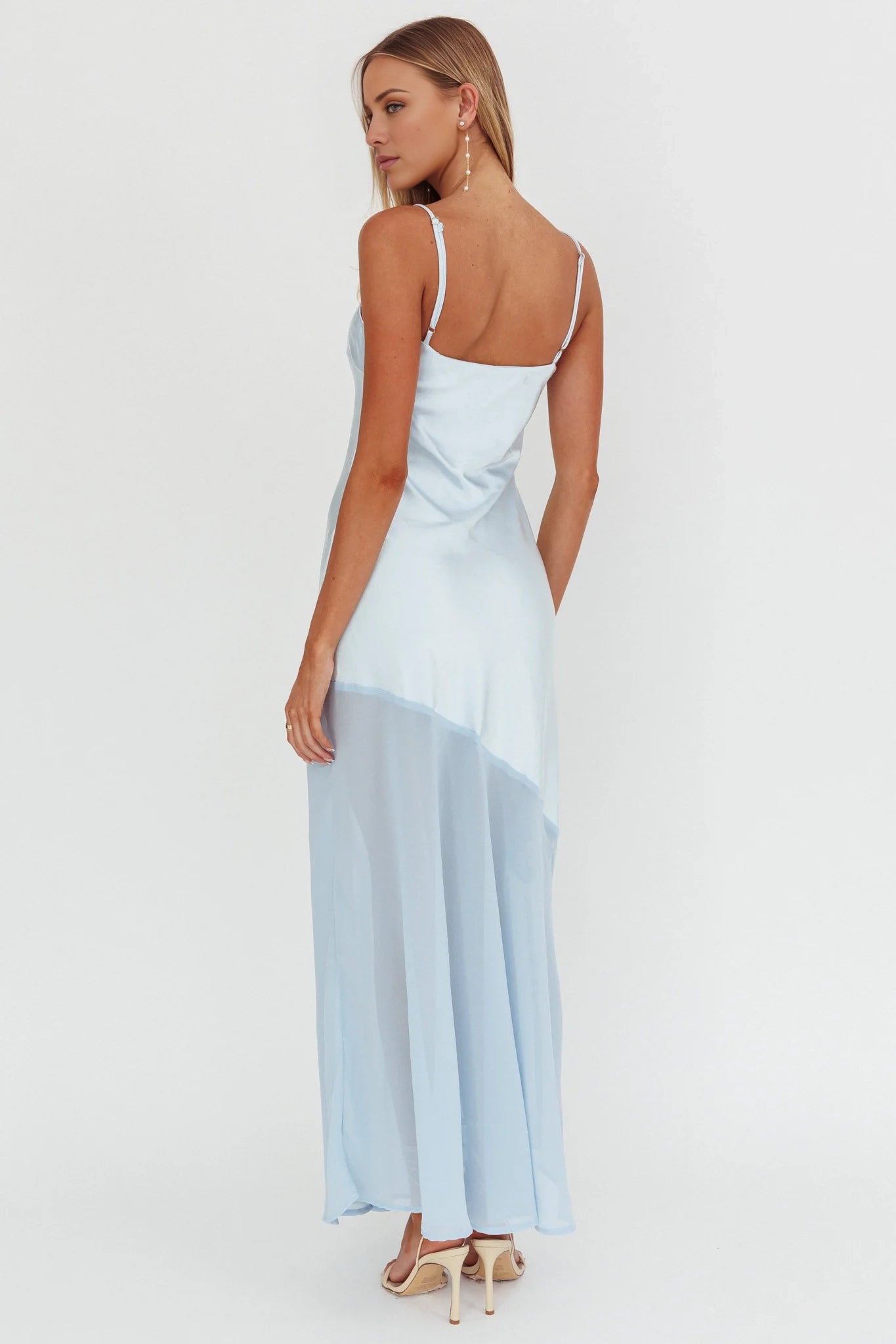Gorgeous thin shoulder strap without lining, side zipper showcases elegant temperament bridesmaid dress