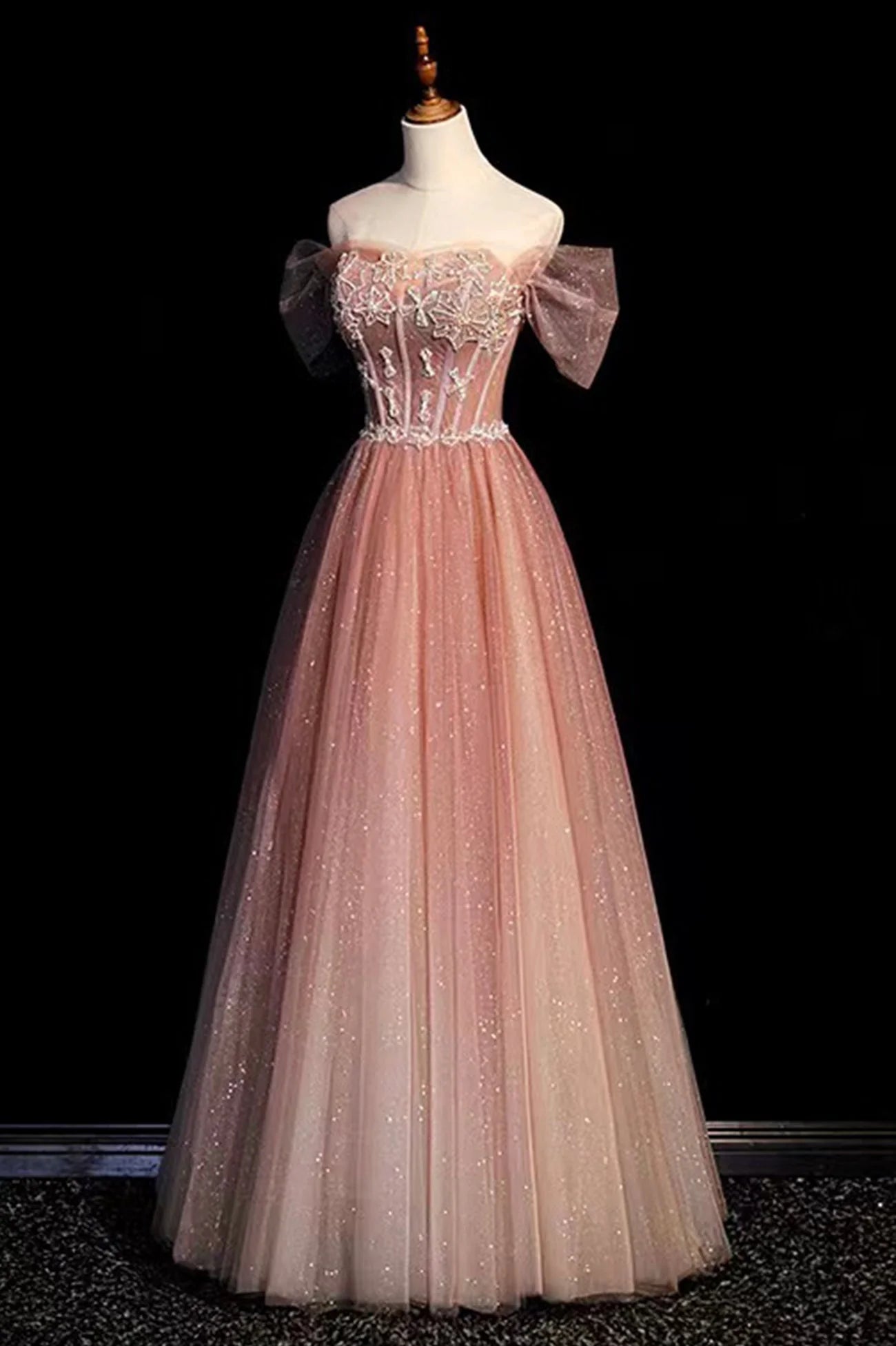 High quality tulle ball dress with one shoulder and exposed navel strap