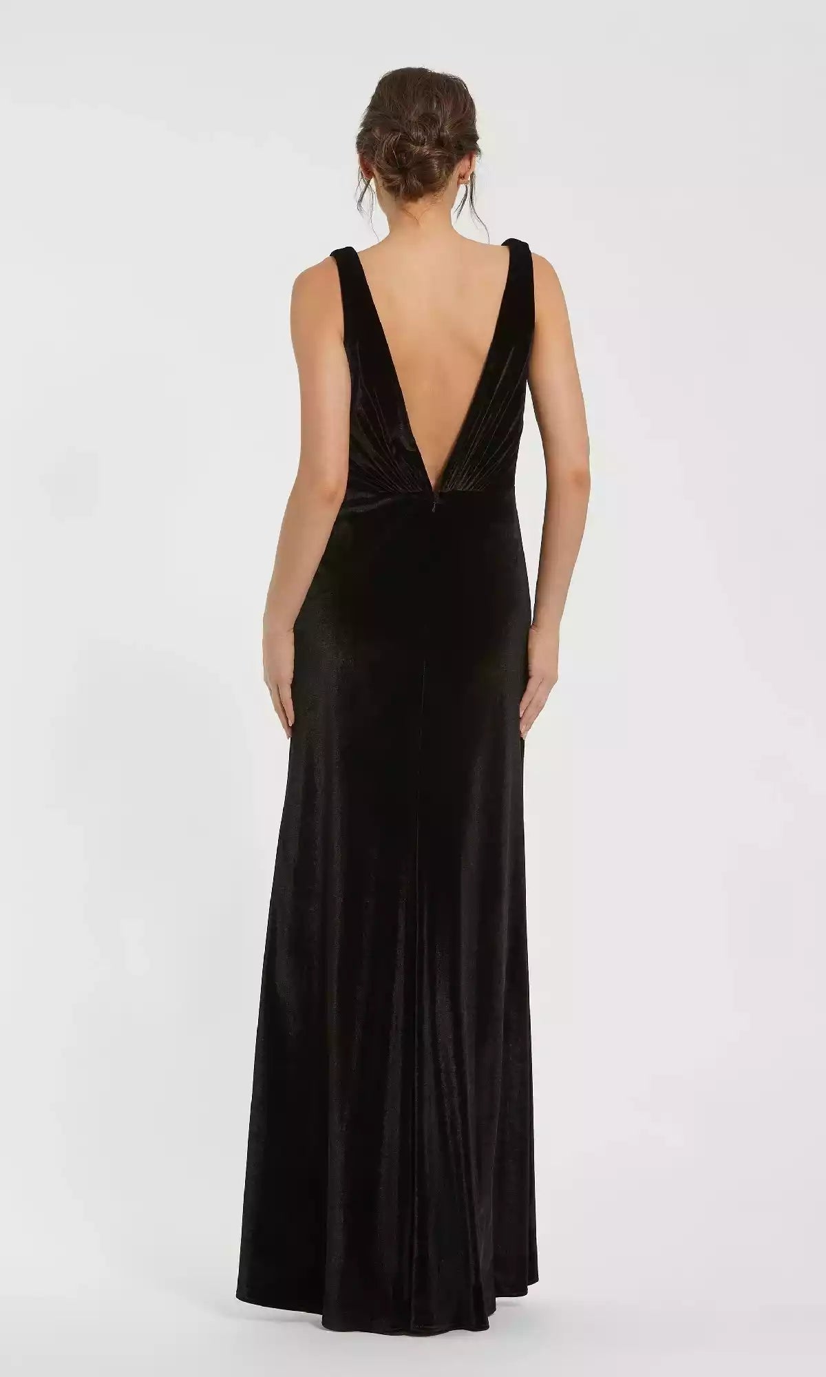 Luxurious velvet imitation wrap style waist strap, slim shoulder strap, deep V-fold, high slit adds sexy charm Prom Dresses