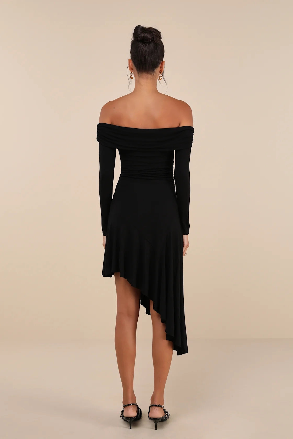 OKBBN Elegant Off Shoulder Asymmetric Medium Length Homecoming Dresses