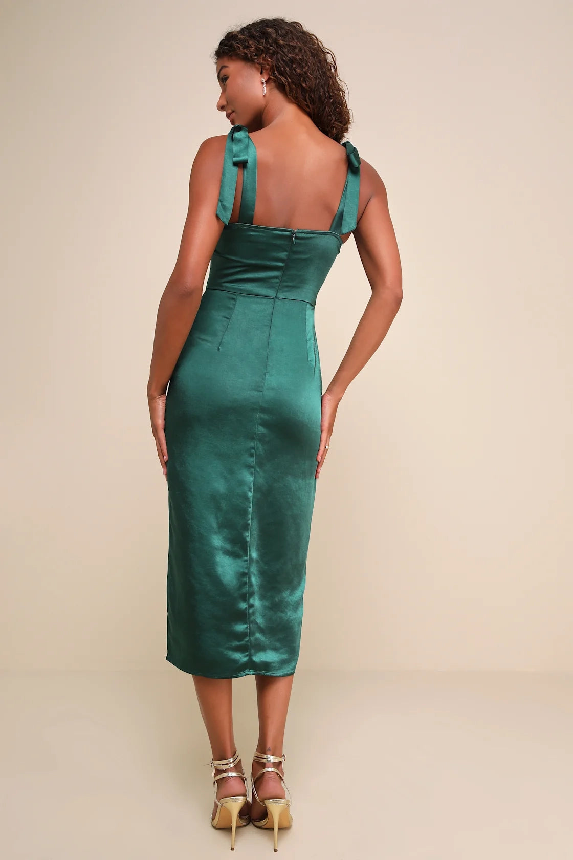 OKBBN Elegant and Exquisite Ribbed Straps with Medium Length Homecoming Dresses