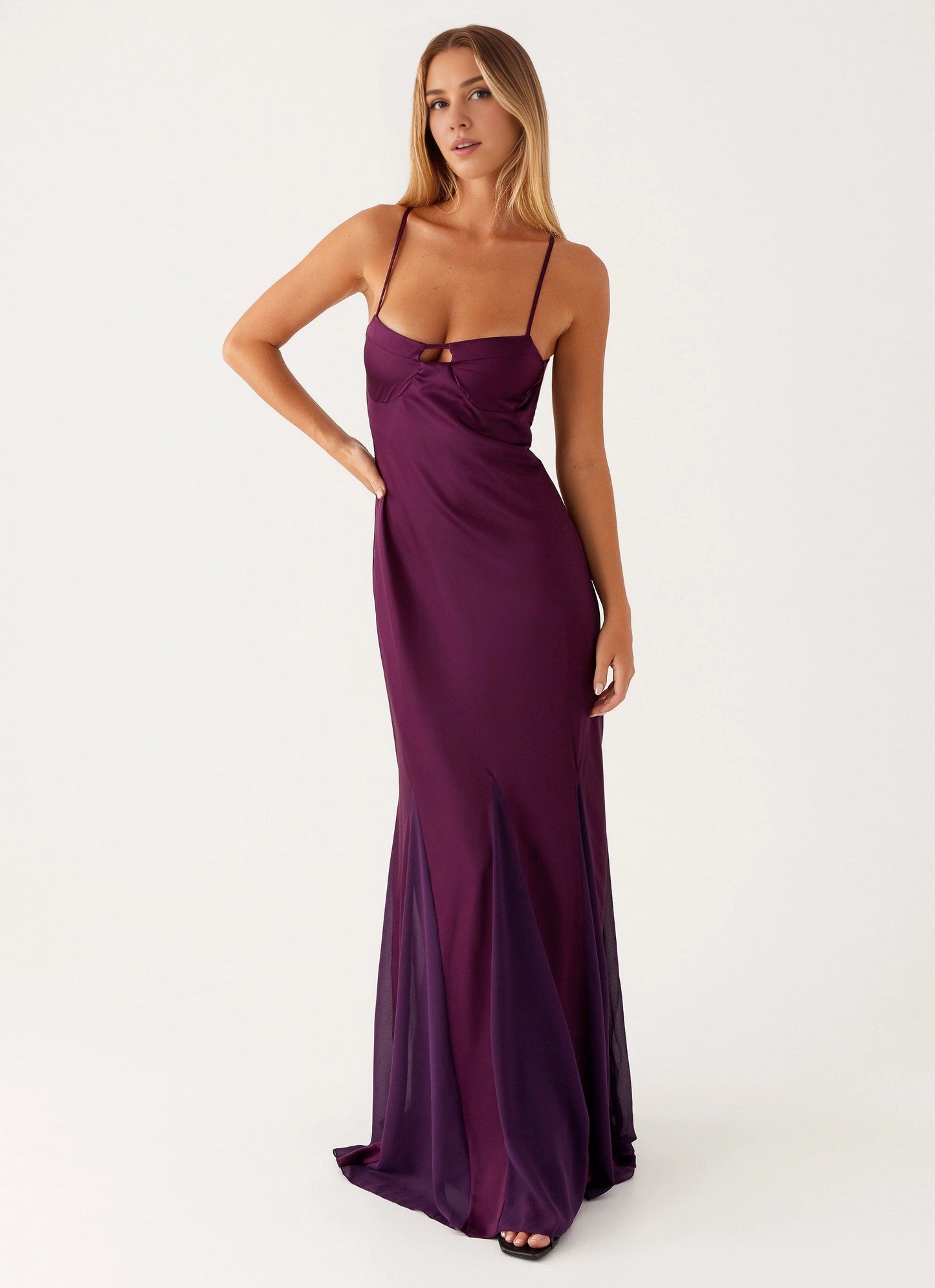 OKBBN's elegant V-neck hollowed out design has become the focus of attention for Homecoming Dresses