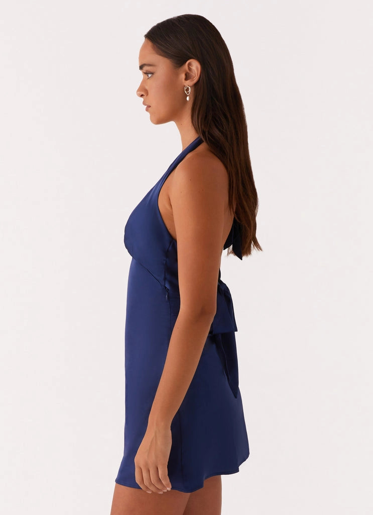 OKBBN's elegant and bold diagonal cut creates an excellent drape, while the Prom Dresses feature a fully lined design