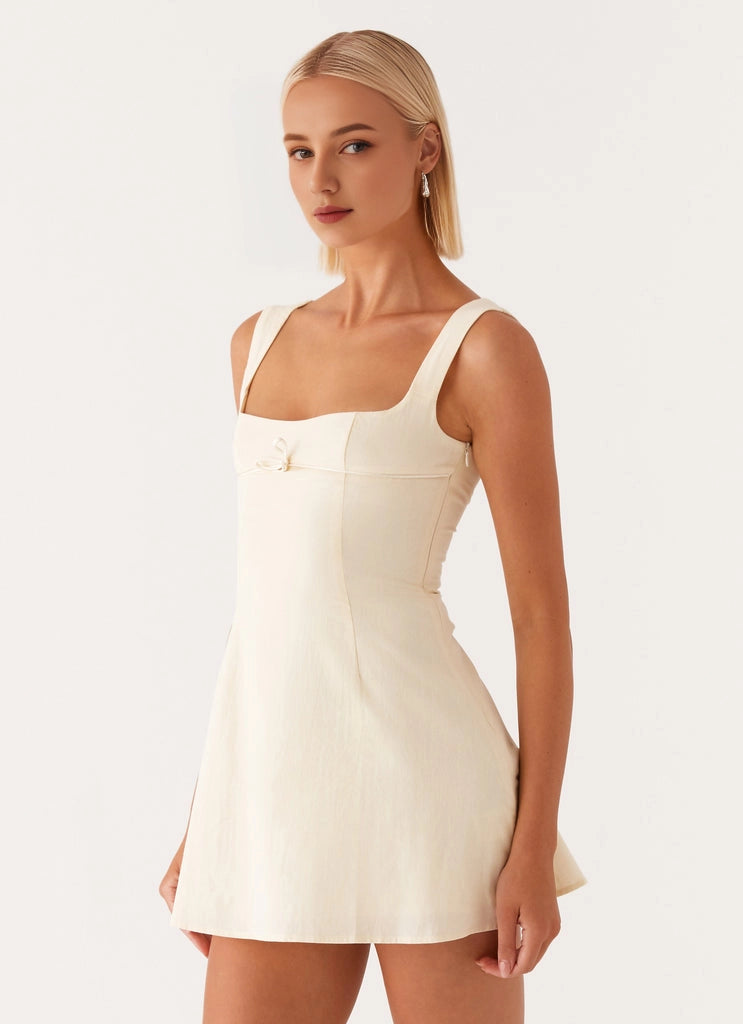 OKBBN's stylish square neckline, tight fitting and thick shoulder straps perfectly fit the curves of Prom Dresses