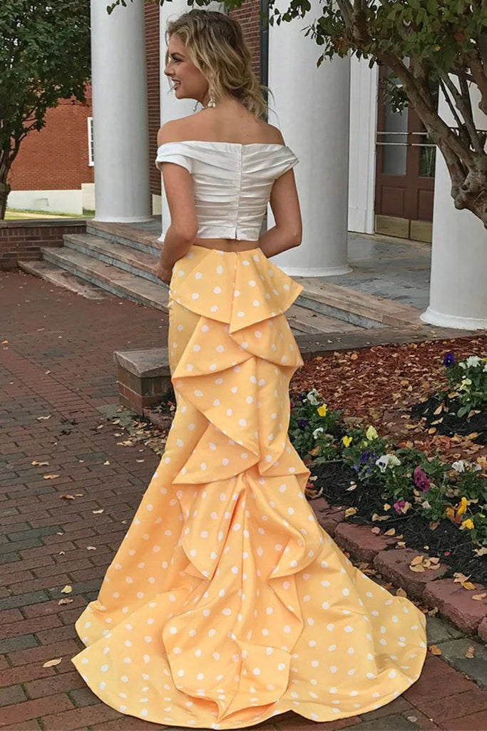 Beautiful two-piece set of yellow mermaid modern dance dress, dance dress