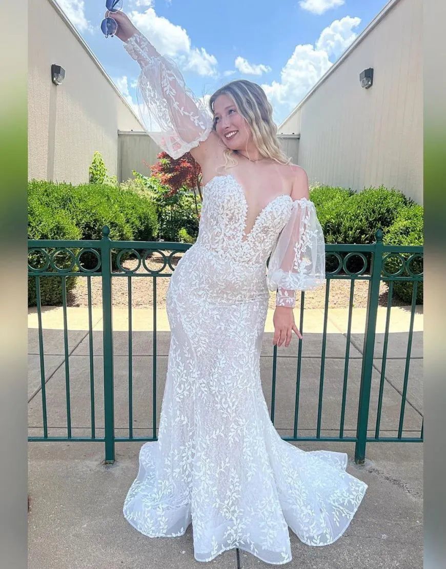 Beautiful and elegant mermaid sexy strapless lace wedding dress with detachable sleeves