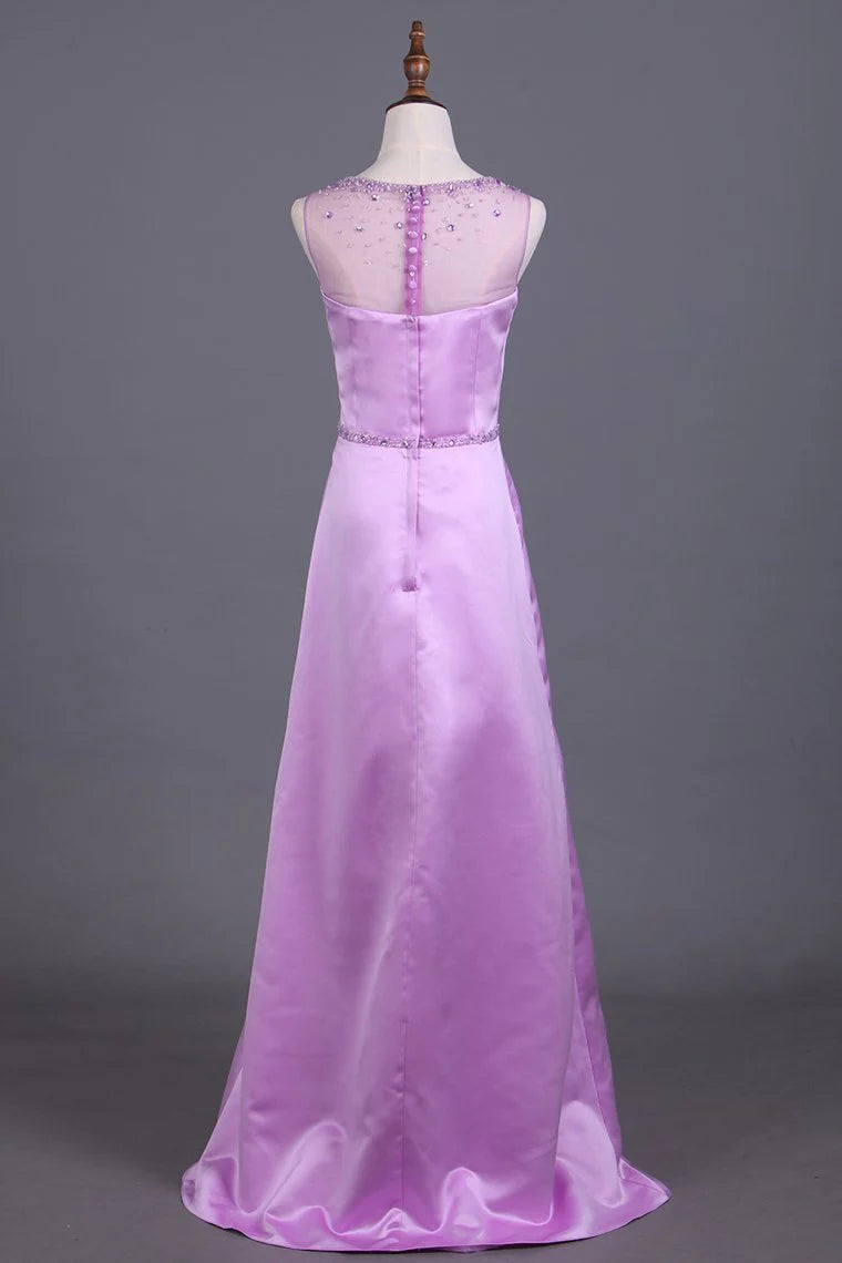 Elegant and sexy party bridesmaid dress with satin embellishments and beads mopping the floor