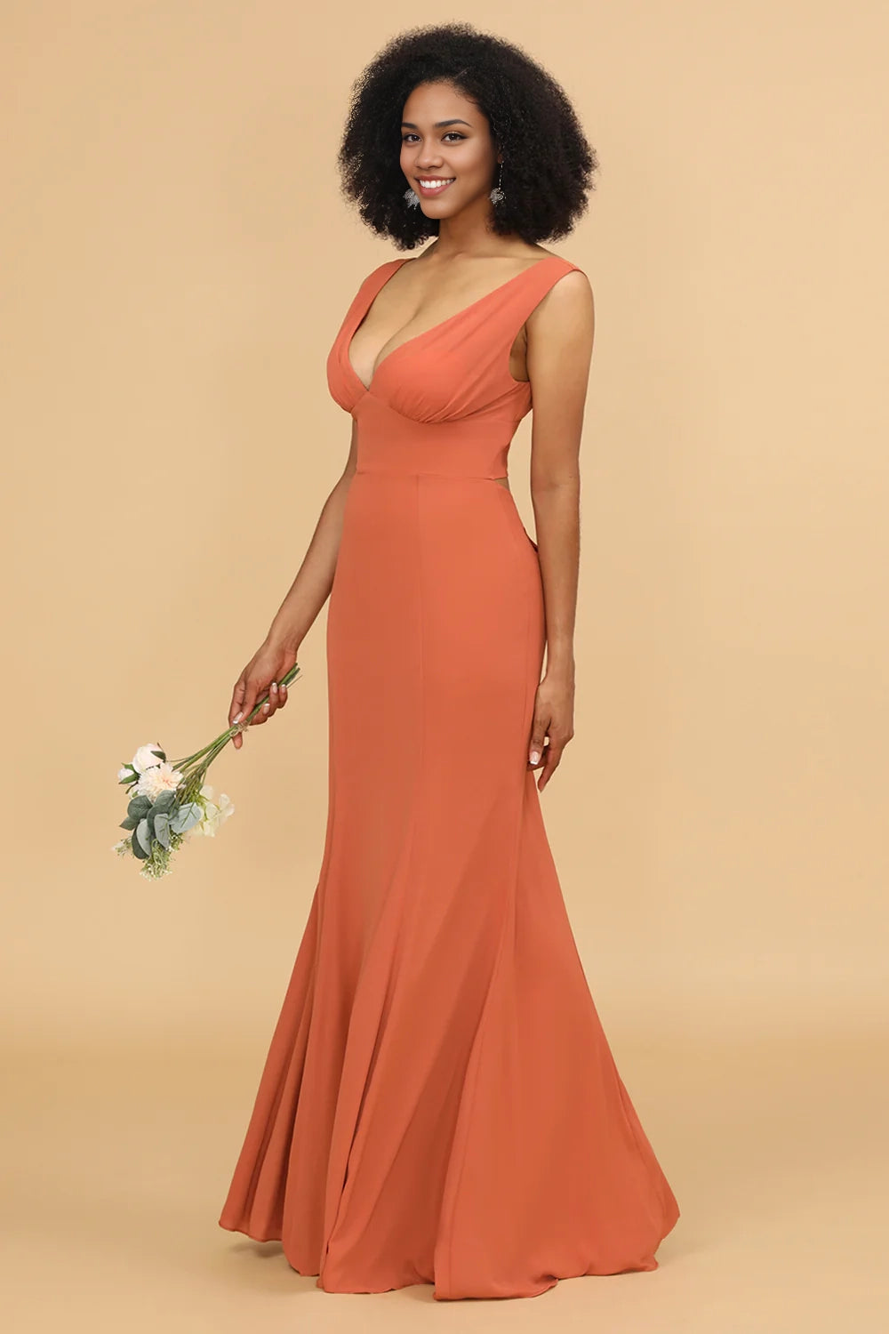 Sexy sleeveless slim fit mermaid V-neck pleated bridesmaid dress