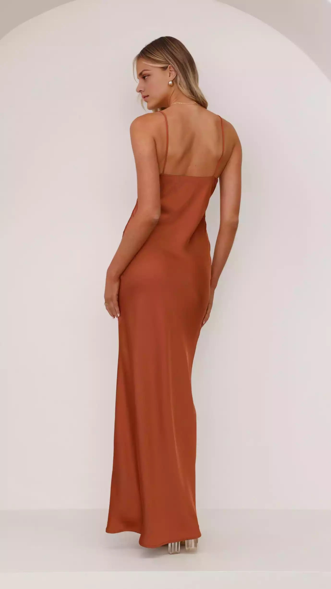 Stunning deep V-neck slim elastic shoulder strap with hidden side zipper Prom Dresses