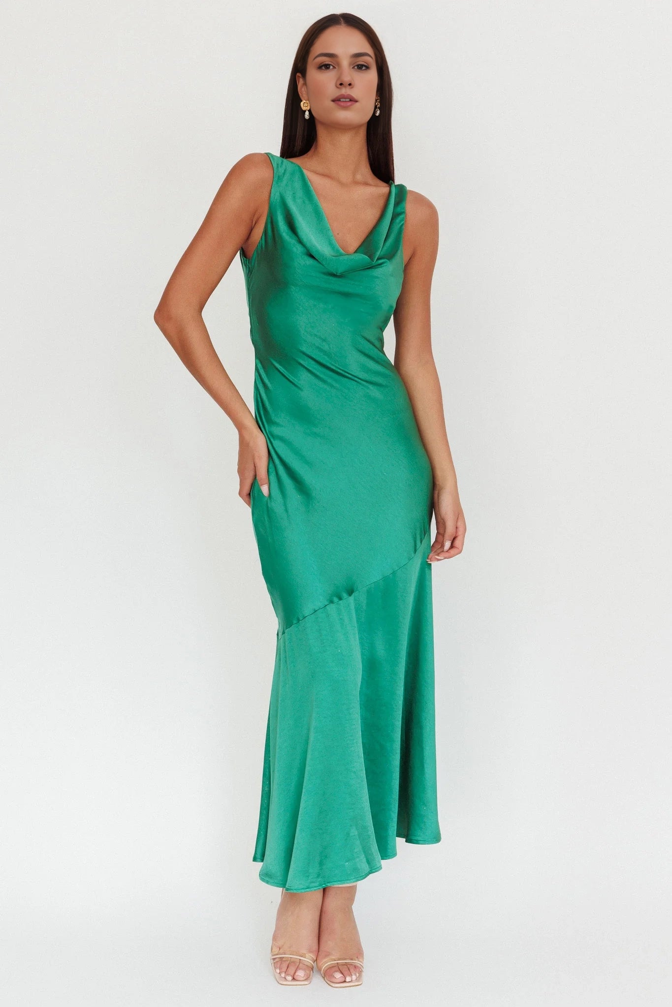 Stunning pendant style scarf collar, pendant back, diagonally cut fabric bridesmaid dress